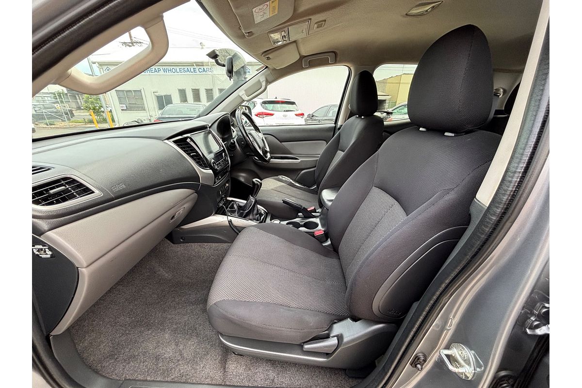 2017 Mitsubishi Triton GLS MQ 4X4