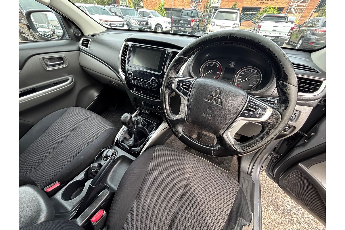 2017 Mitsubishi Triton GLS MQ 4X4