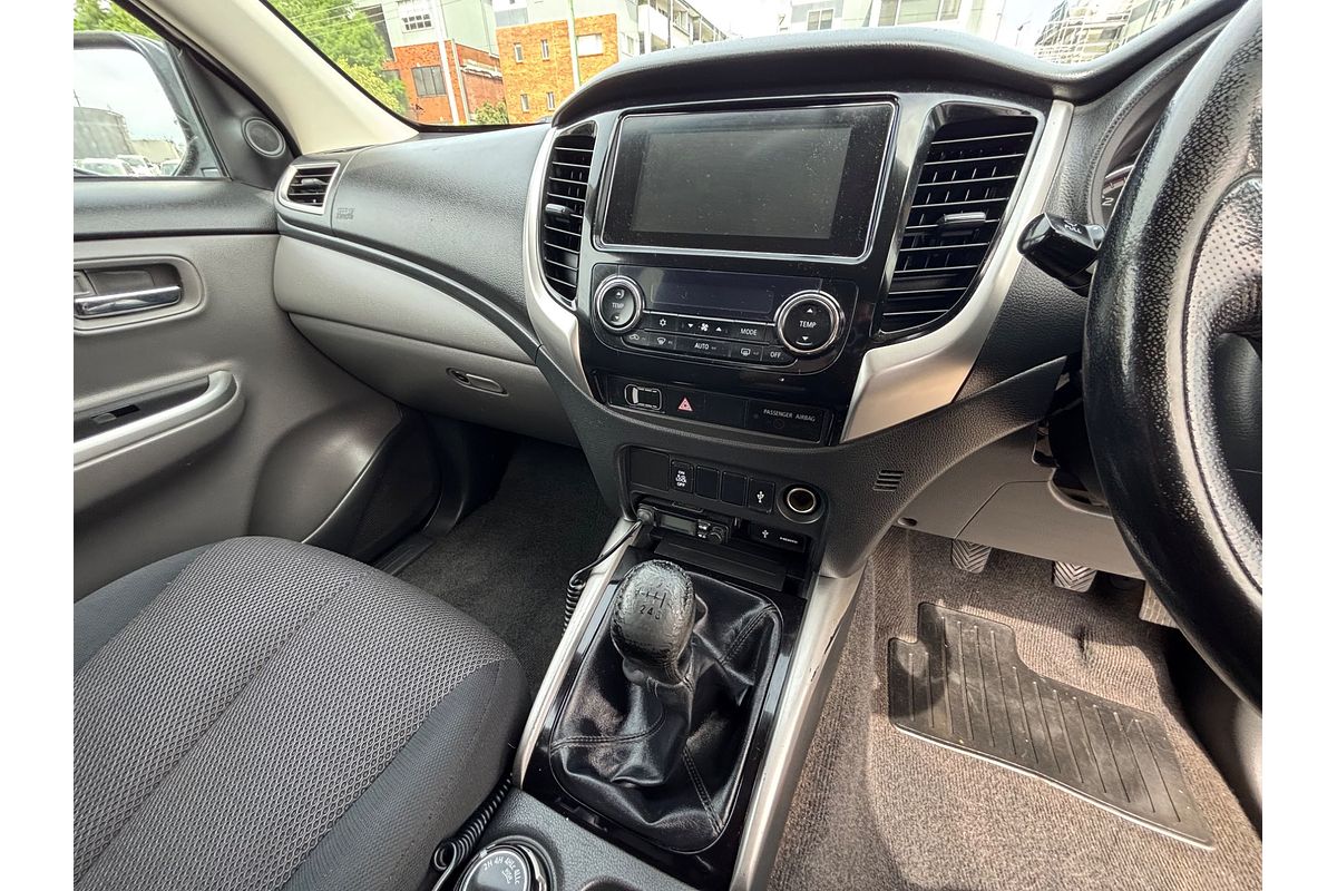 2017 Mitsubishi Triton GLS MQ 4X4