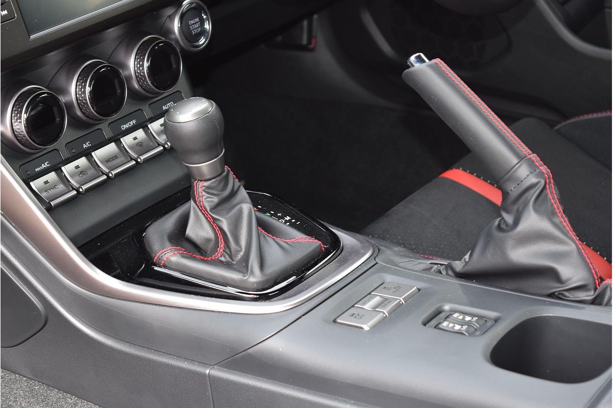 2025 Subaru BRZ S ZD8