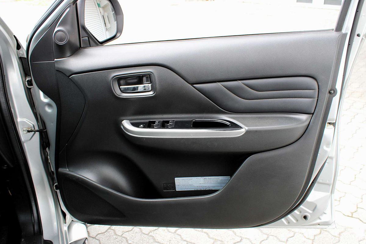 2019 Mitsubishi Triton GLS Premium MR 4X4