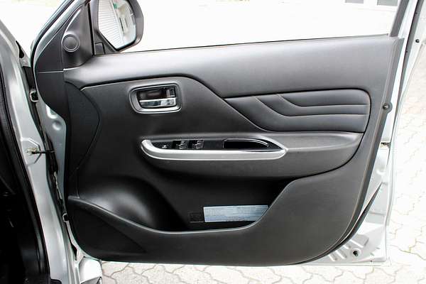 2019 Mitsubishi Triton GLS Premium MR 4X4