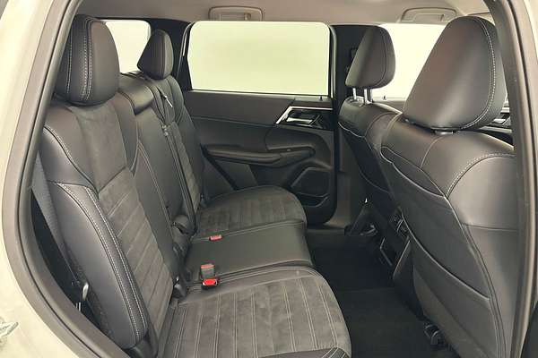 2024 Mitsubishi Outlander Aspire ZM