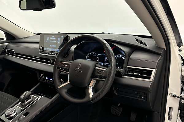 2024 Mitsubishi Outlander Aspire ZM