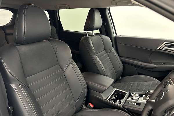 2024 Mitsubishi Outlander Aspire ZM