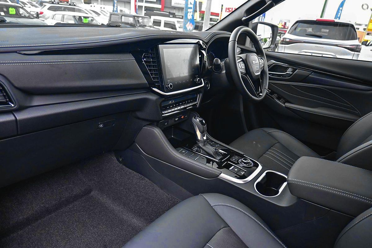 2025 Isuzu MU-X LS-T