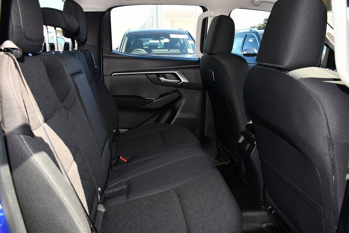 2025 Isuzu D-MAX LS-M 4X4