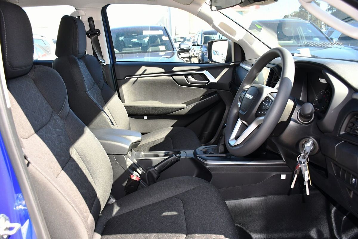 2025 Isuzu D-MAX LS-M 4X4