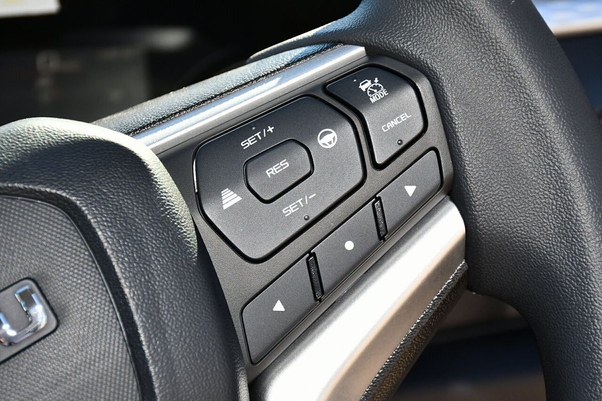 2025 Isuzu D-MAX LS-M 4X4