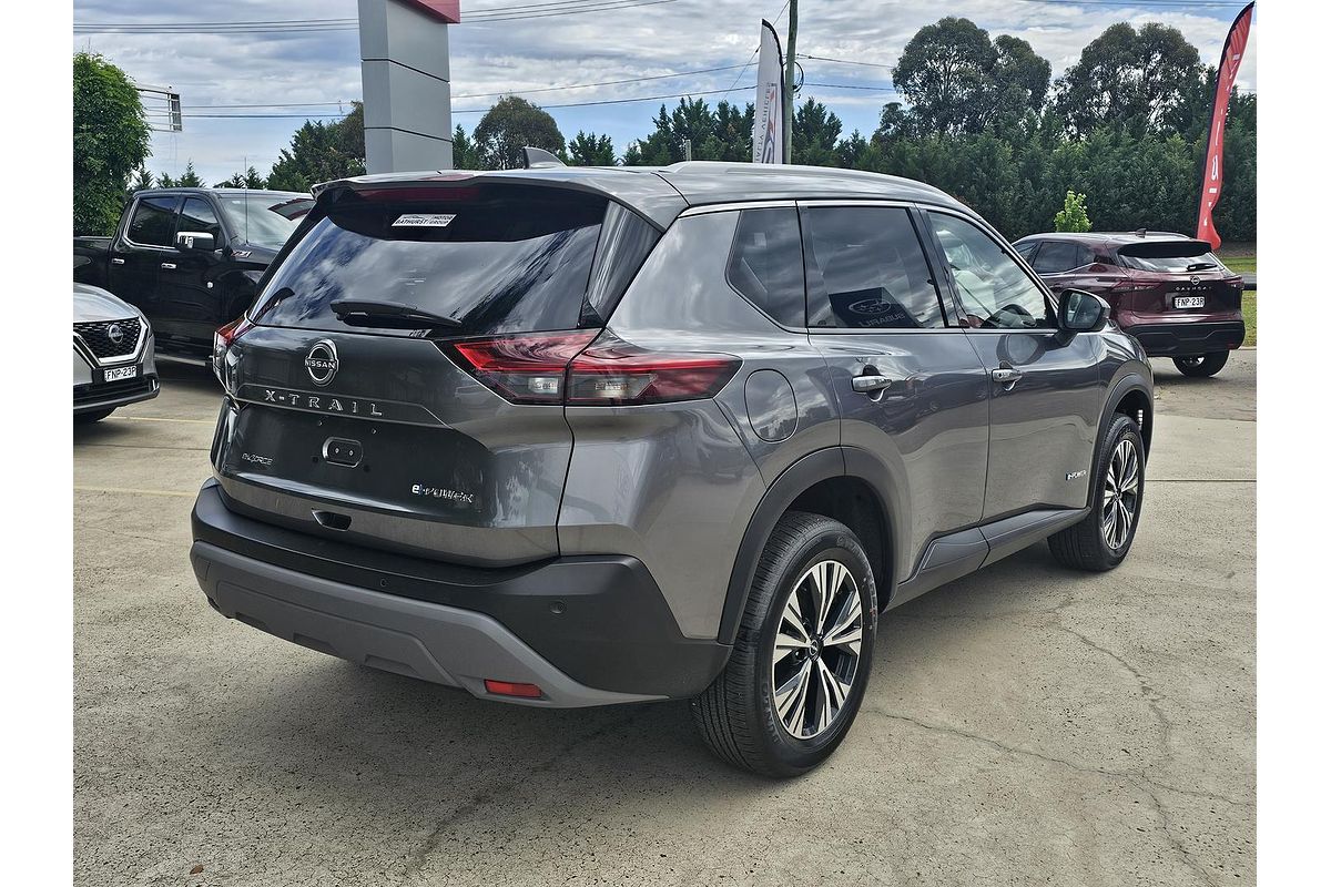 2025 Nissan X-TRAIL ST-L e-POWER T33