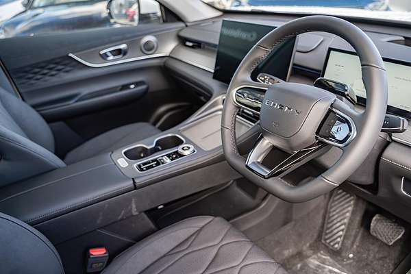 2025 Chery Tiggo 8 Super Hybrid Ultimate T31