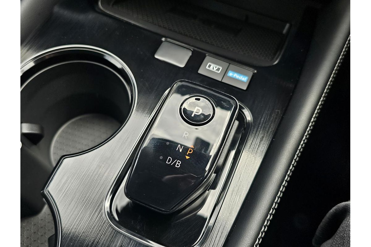 2025 Nissan X-TRAIL ST-L e-POWER T33