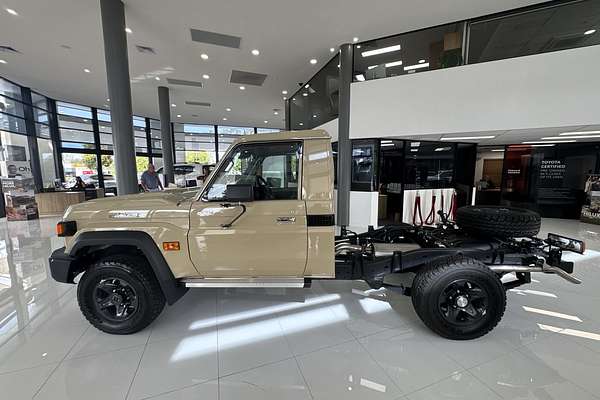 2024 Toyota Landcruiser GXL VDJL79R 4X4