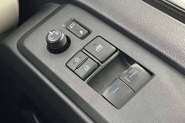 2021 Toyota Hiace GDH300R LWB