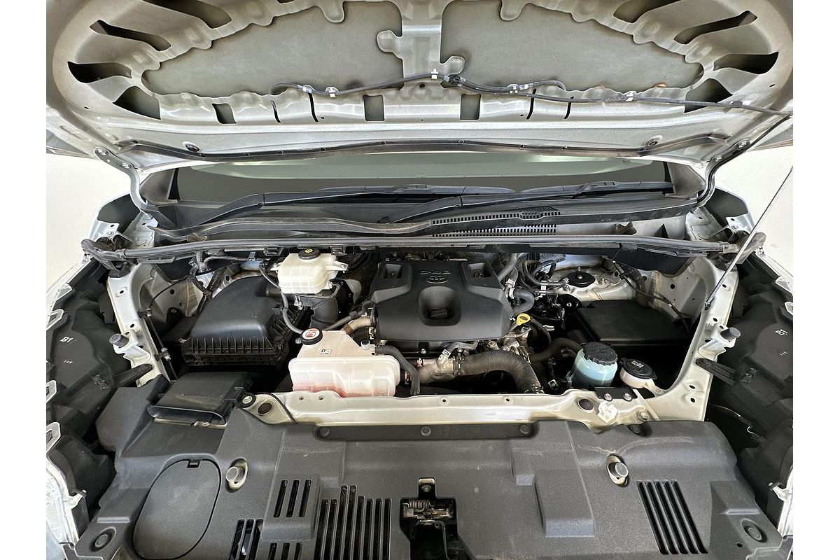 2021 Toyota Hiace GDH300R LWB