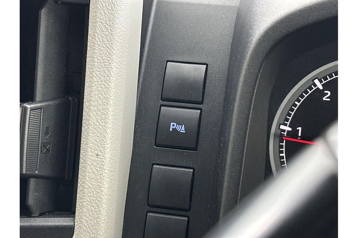 2021 Toyota Hiace GDH300R LWB