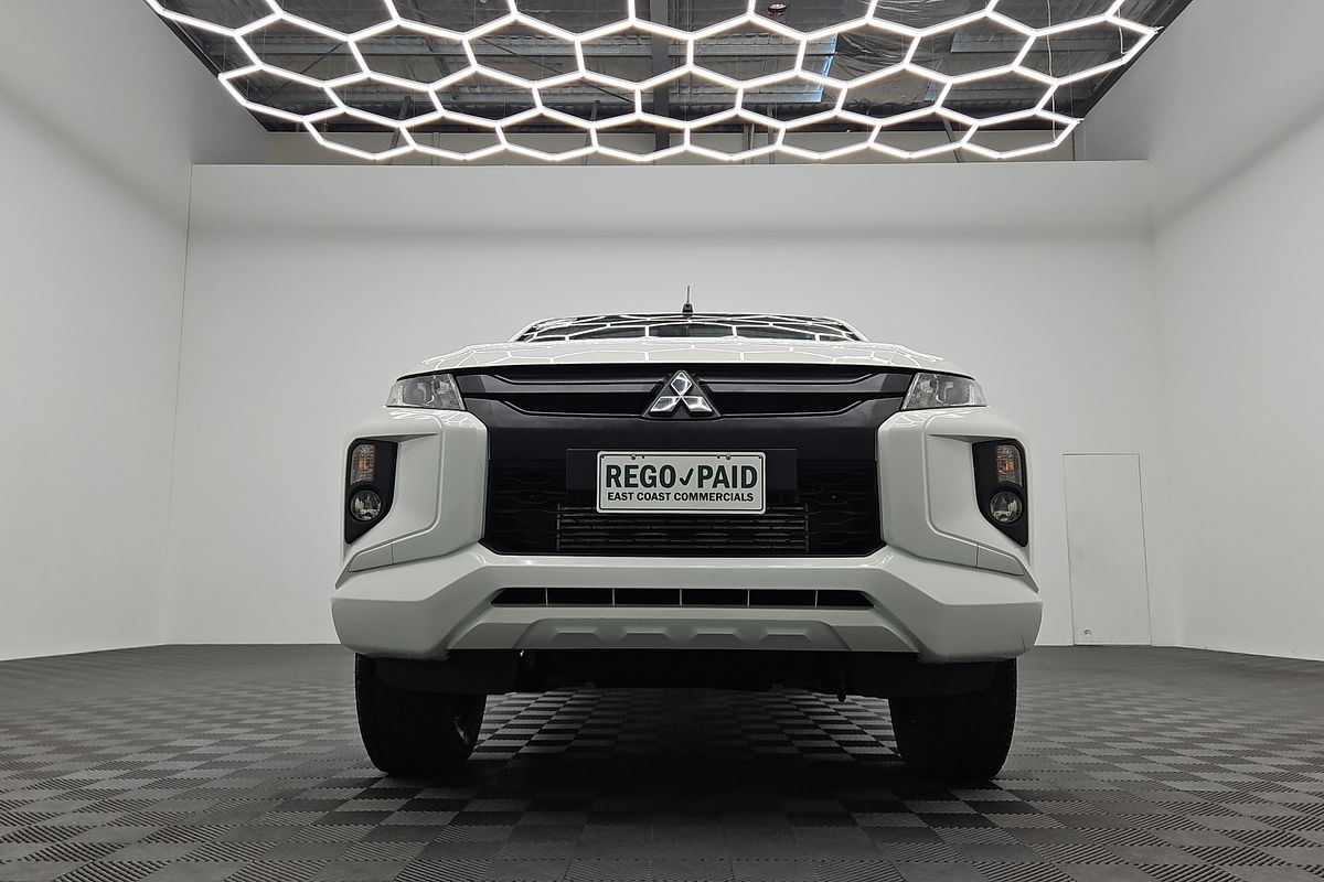2022 Mitsubishi Triton GLX MR 4X4