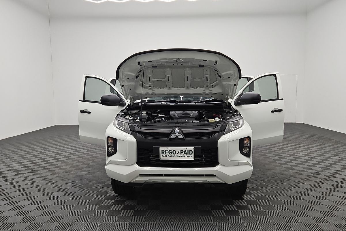 2022 Mitsubishi Triton GLX MR 4X4