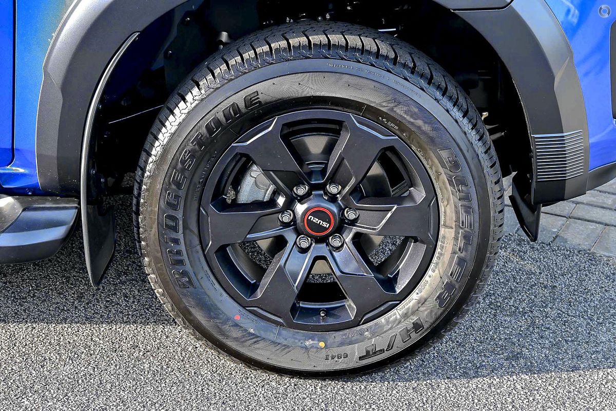 2025 Isuzu D-MAX X-TERRAIN 4X4