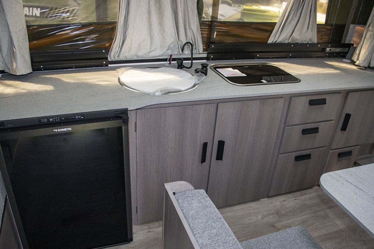 2024 Jayco LARK CAMPER OB.CP-MY24