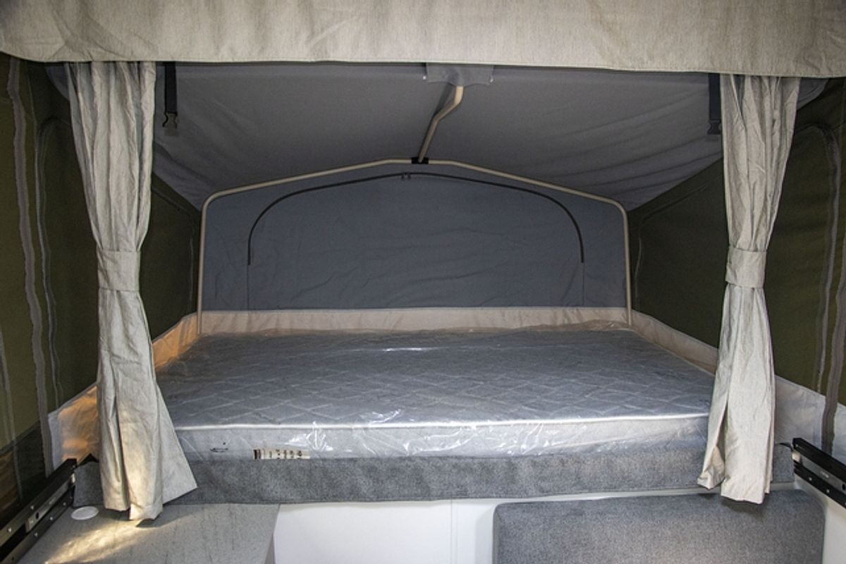 2024 Jayco LARK CAMPER OB.CP-MY24