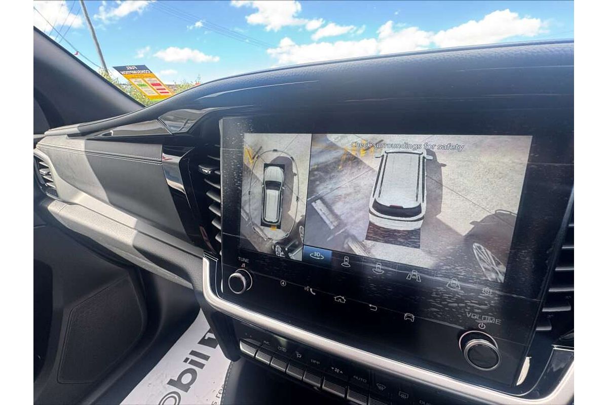 2025 Isuzu MU-X LS-T