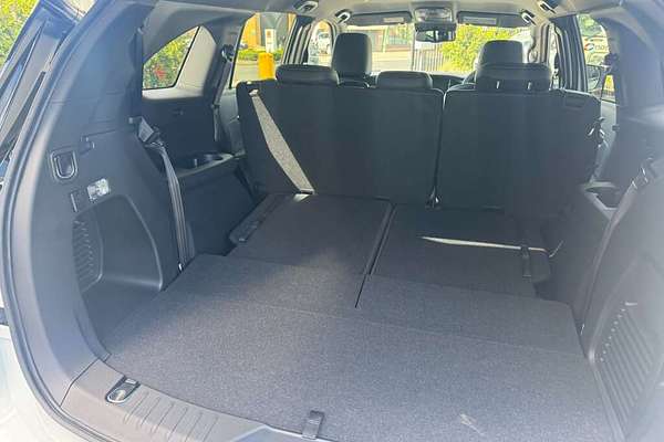 2025 Isuzu MU-X LS-T