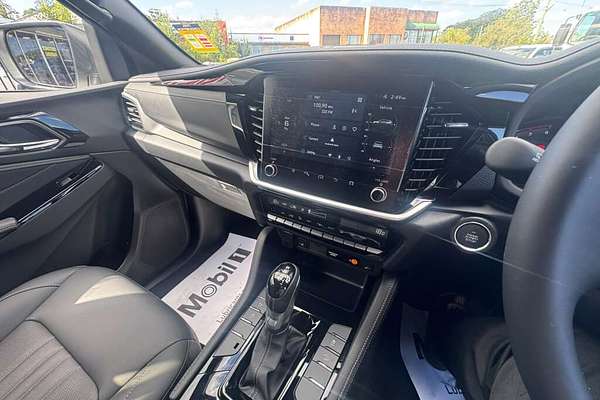 2025 Isuzu MU-X LS-T