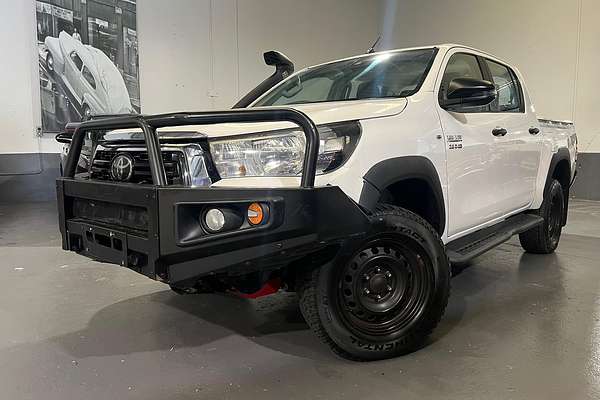 2019 Toyota Hilux SR GUN126R 4X4