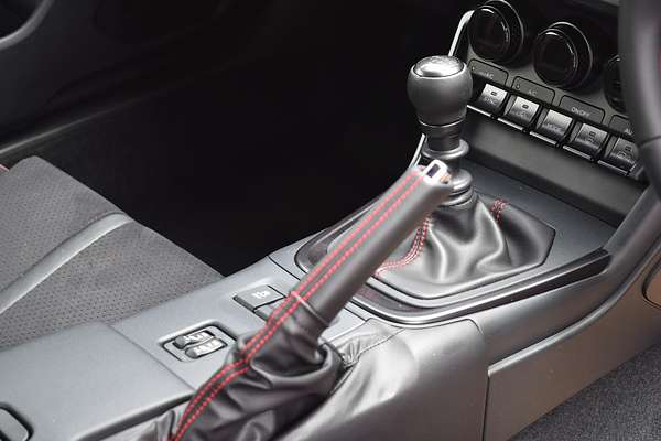 2025 Subaru BRZ tS ZD8