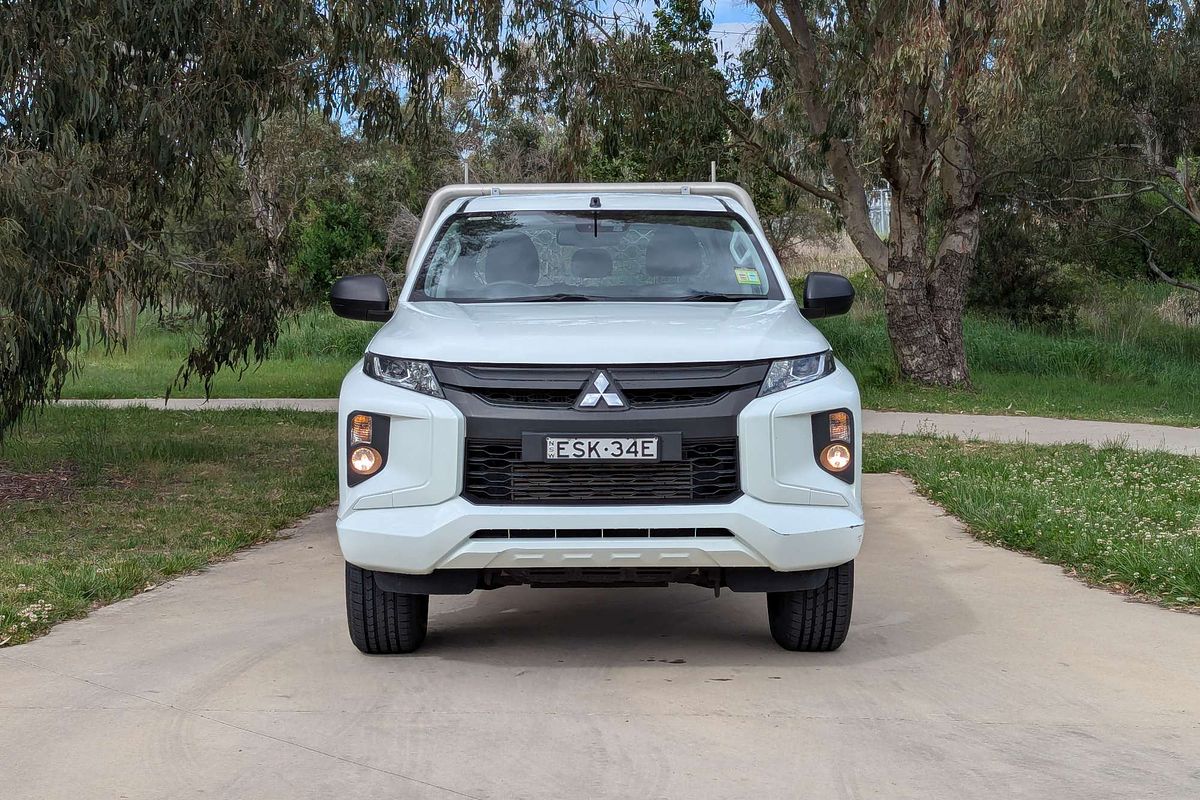 2021 Mitsubishi Triton GLX MR 4X4