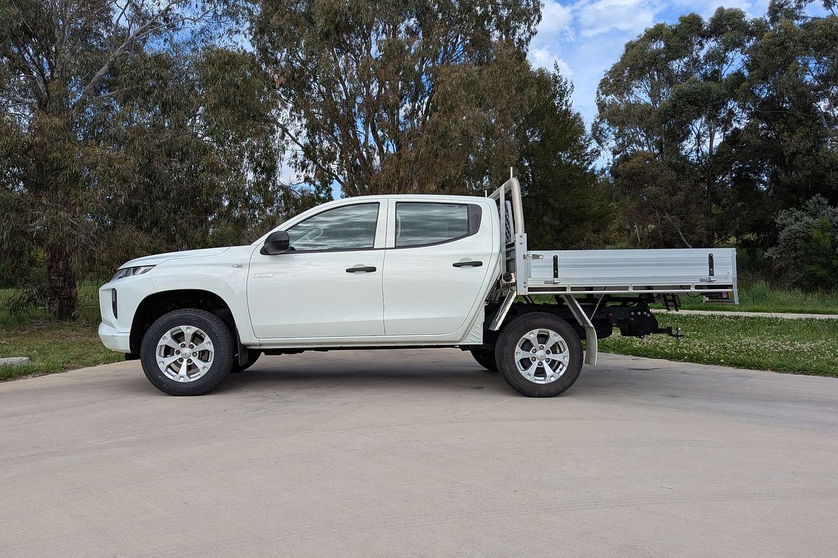 2021 Mitsubishi Triton GLX MR 4X4