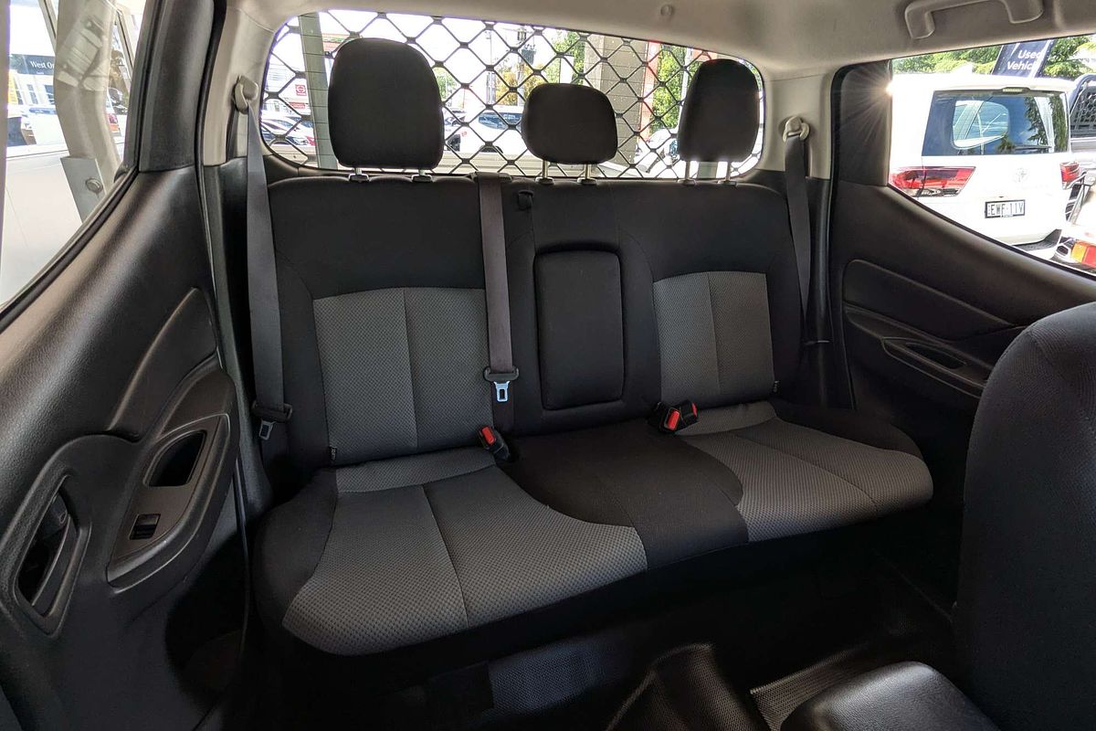 2021 Mitsubishi Triton GLX MR 4X4