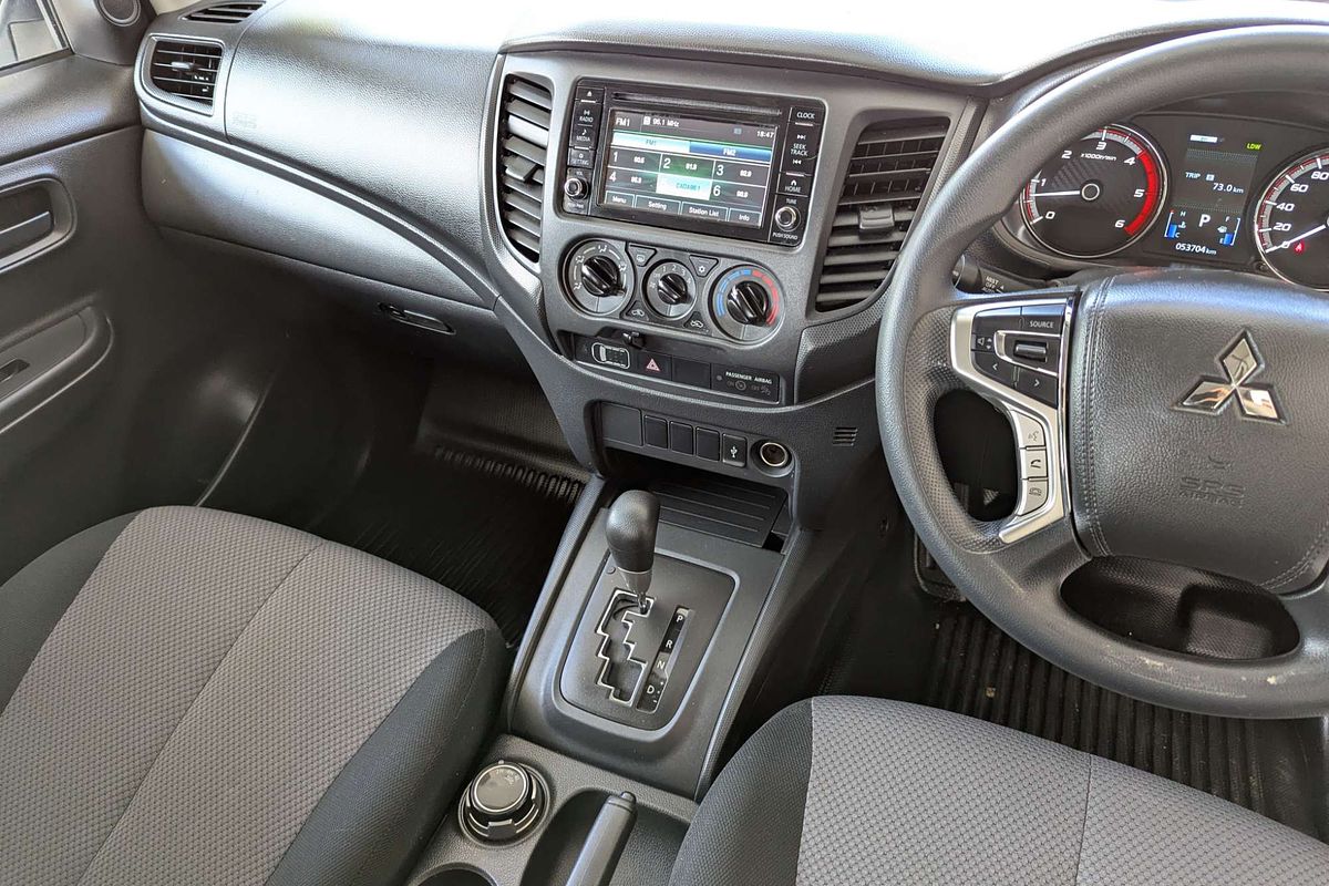 2021 Mitsubishi Triton GLX MR 4X4