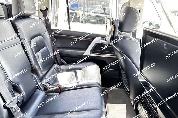 2017 Toyota Landcruiser Sahara VDJ200R