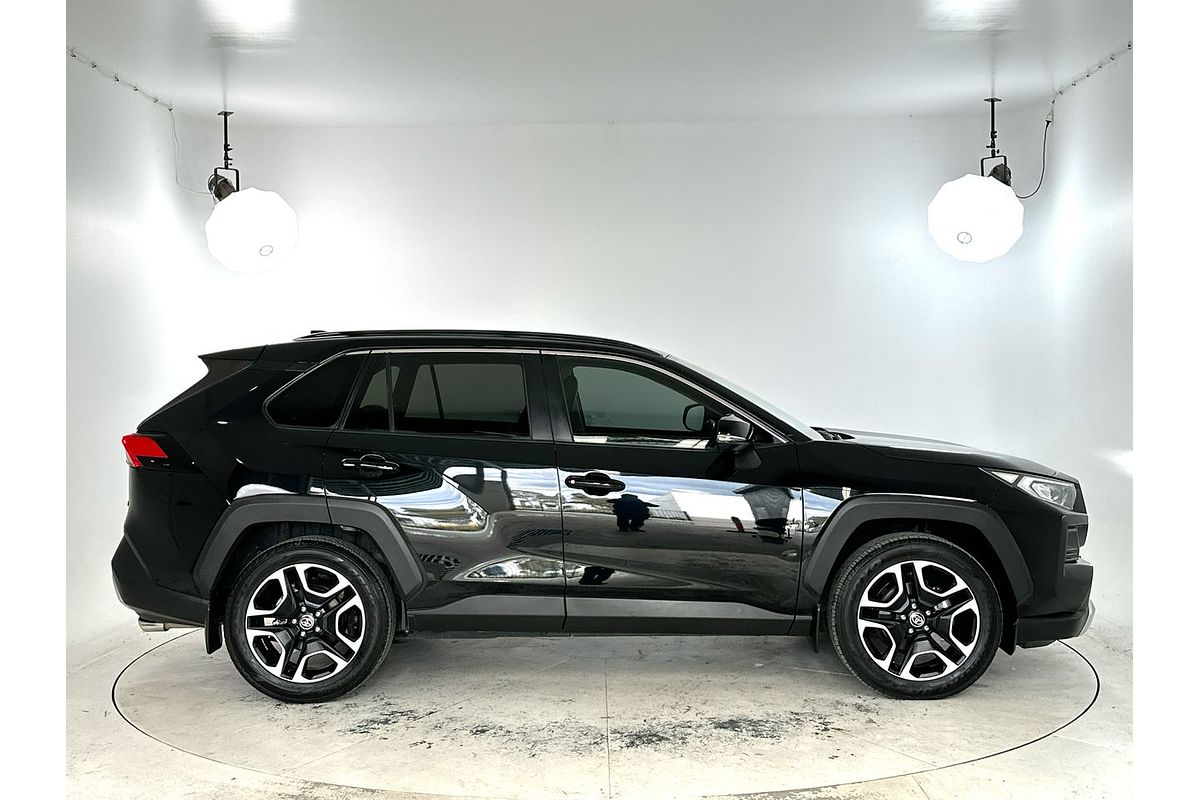 2019 Toyota RAV4 Edge AXAA54R