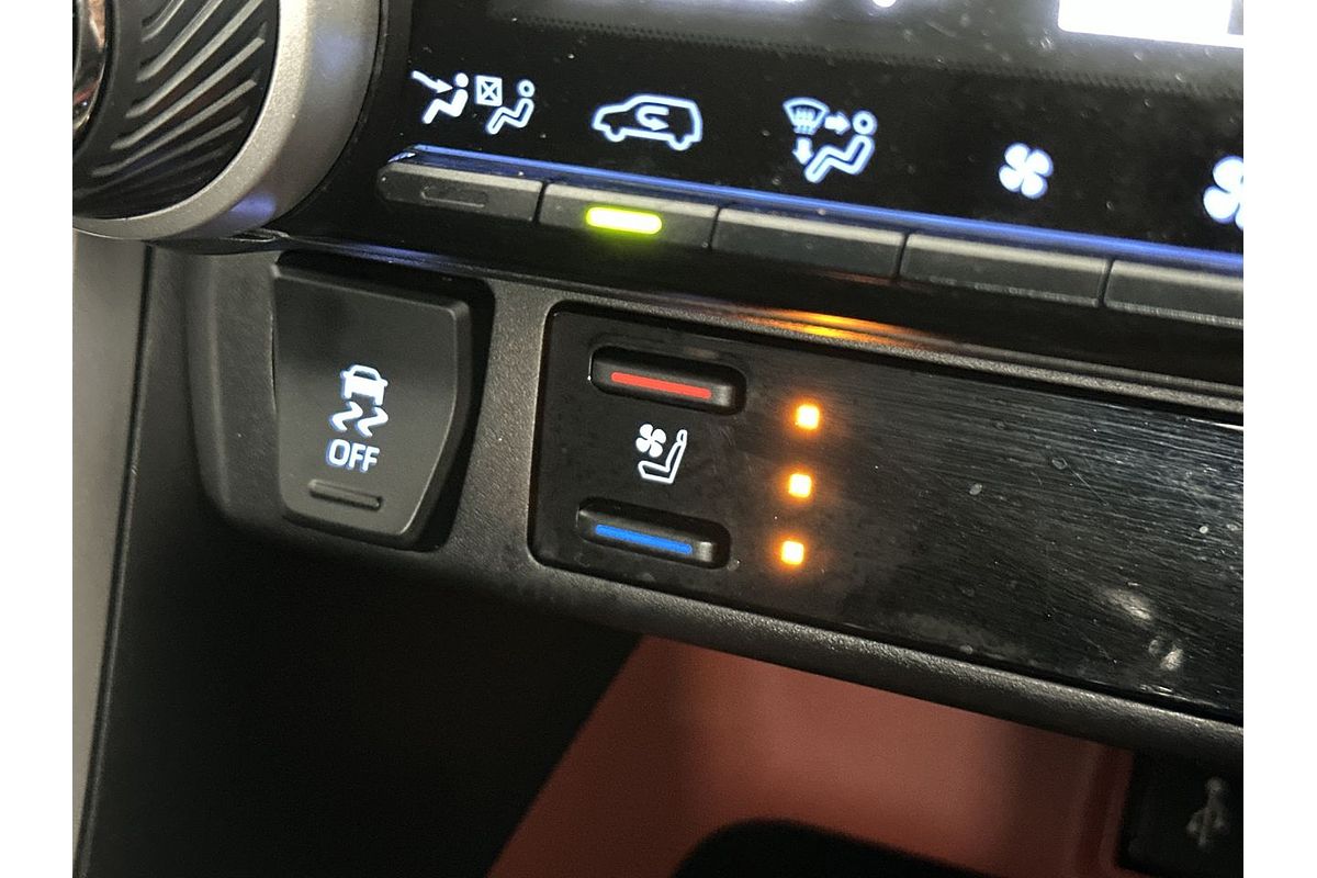 2019 Toyota RAV4 Edge AXAA54R