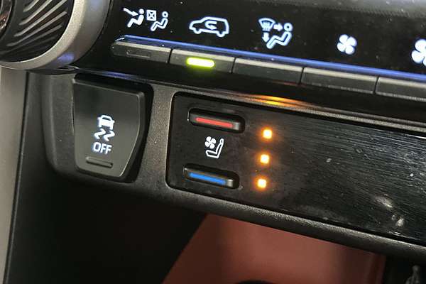 2019 Toyota RAV4 Edge AXAA54R