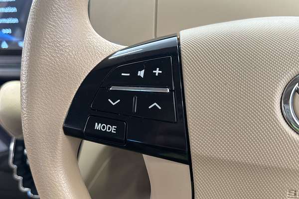 2014 Toyota Tarago GLi GSR50R