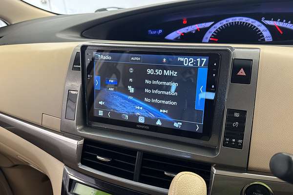 2014 Toyota Tarago GLi GSR50R