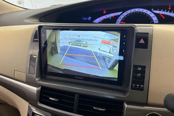 2014 Toyota Tarago GLi GSR50R