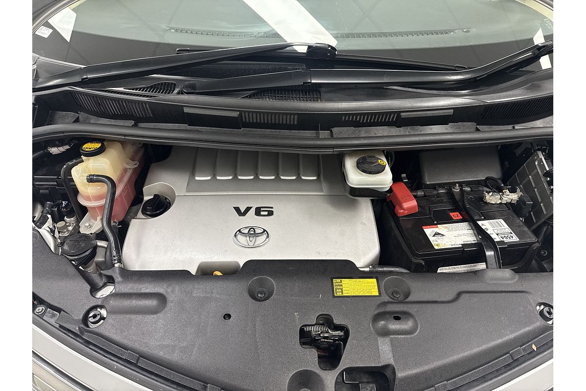 2014 Toyota Tarago GLi GSR50R