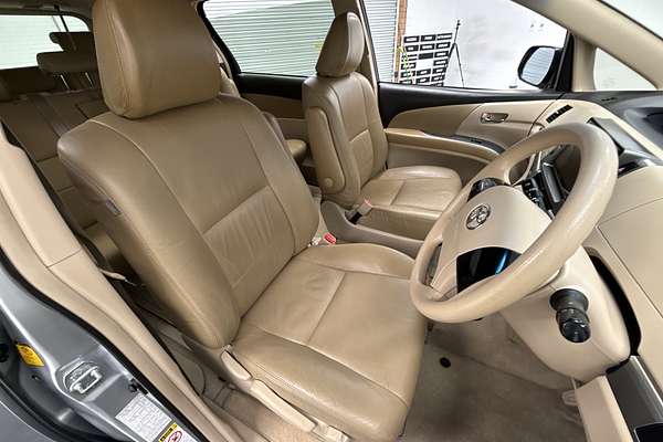 2014 Toyota Tarago GLi GSR50R