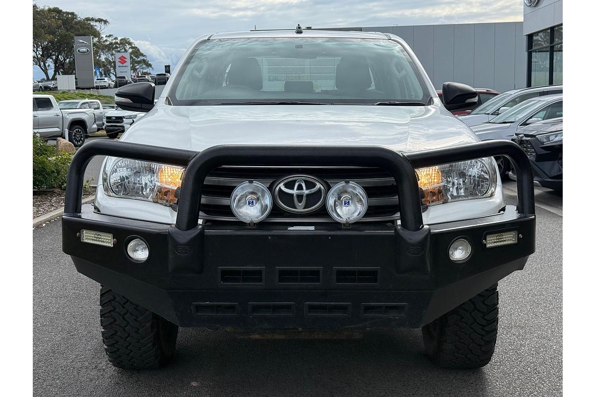 2016 Toyota Hilux SR GUN126R 4X4