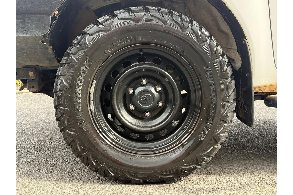 2016 Toyota Hilux SR GUN126R 4X4