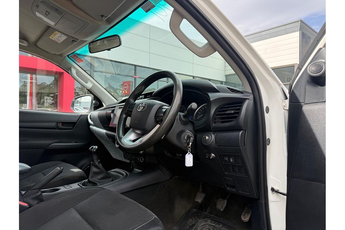 2016 Toyota Hilux SR GUN126R 4X4