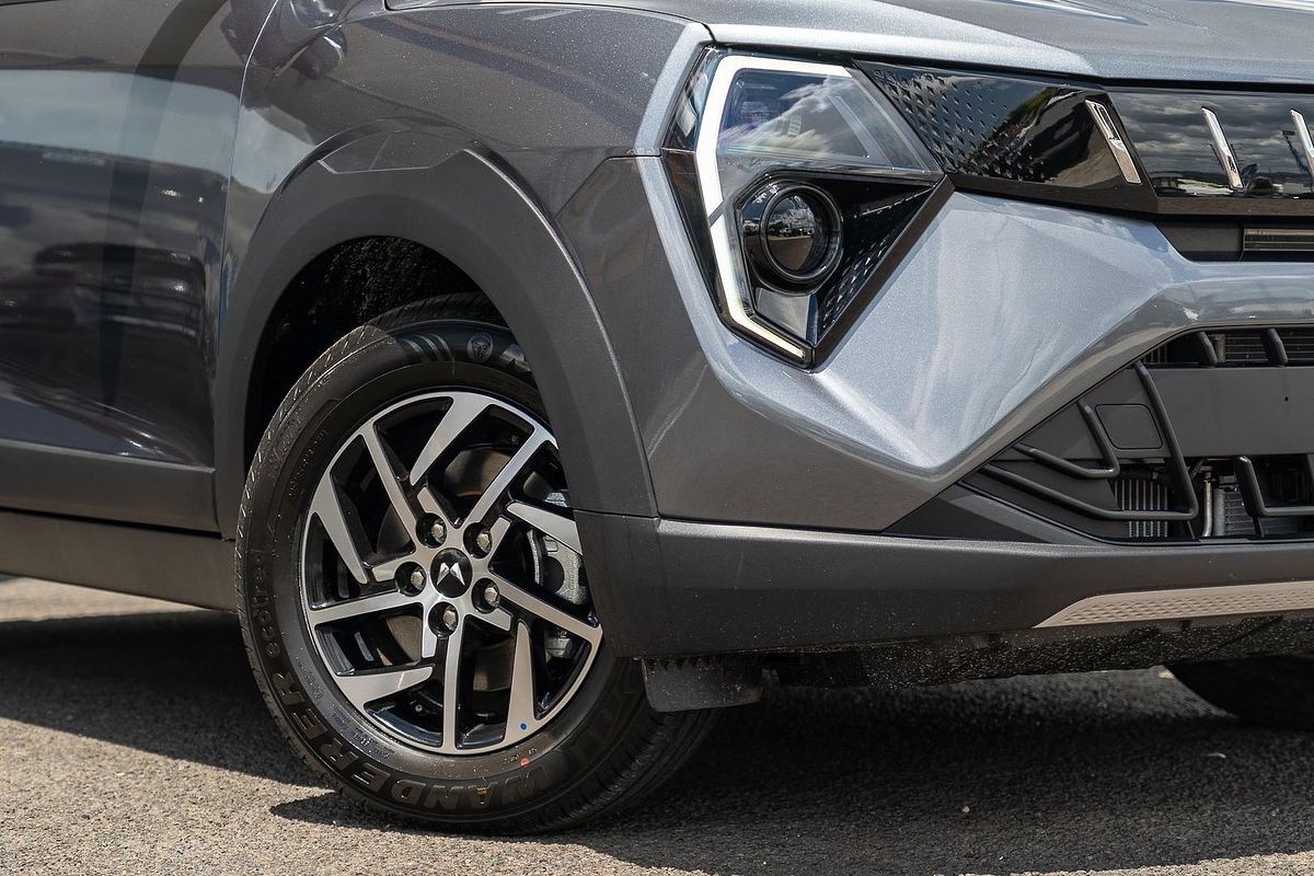 2025 Mahindra XUV3XO AX5L