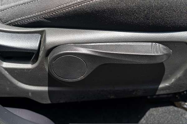 2025 Mahindra XUV3XO AX5L