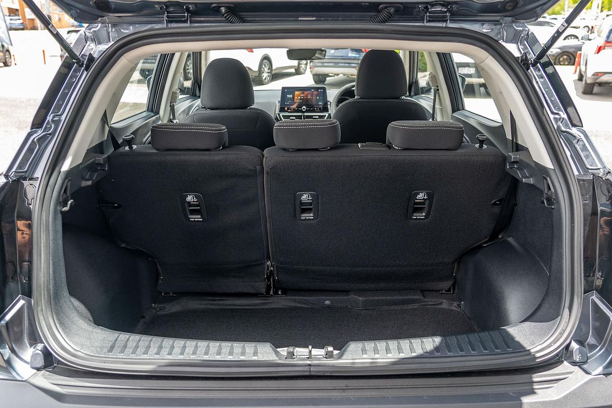 2025 Mahindra XUV3XO AX5L