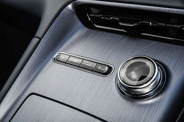 2025 Geely EX5 Inspire E245